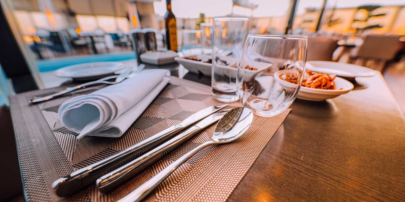 How Do Restaurants Prepare Their Floors and Bathrooms for Fall Events?