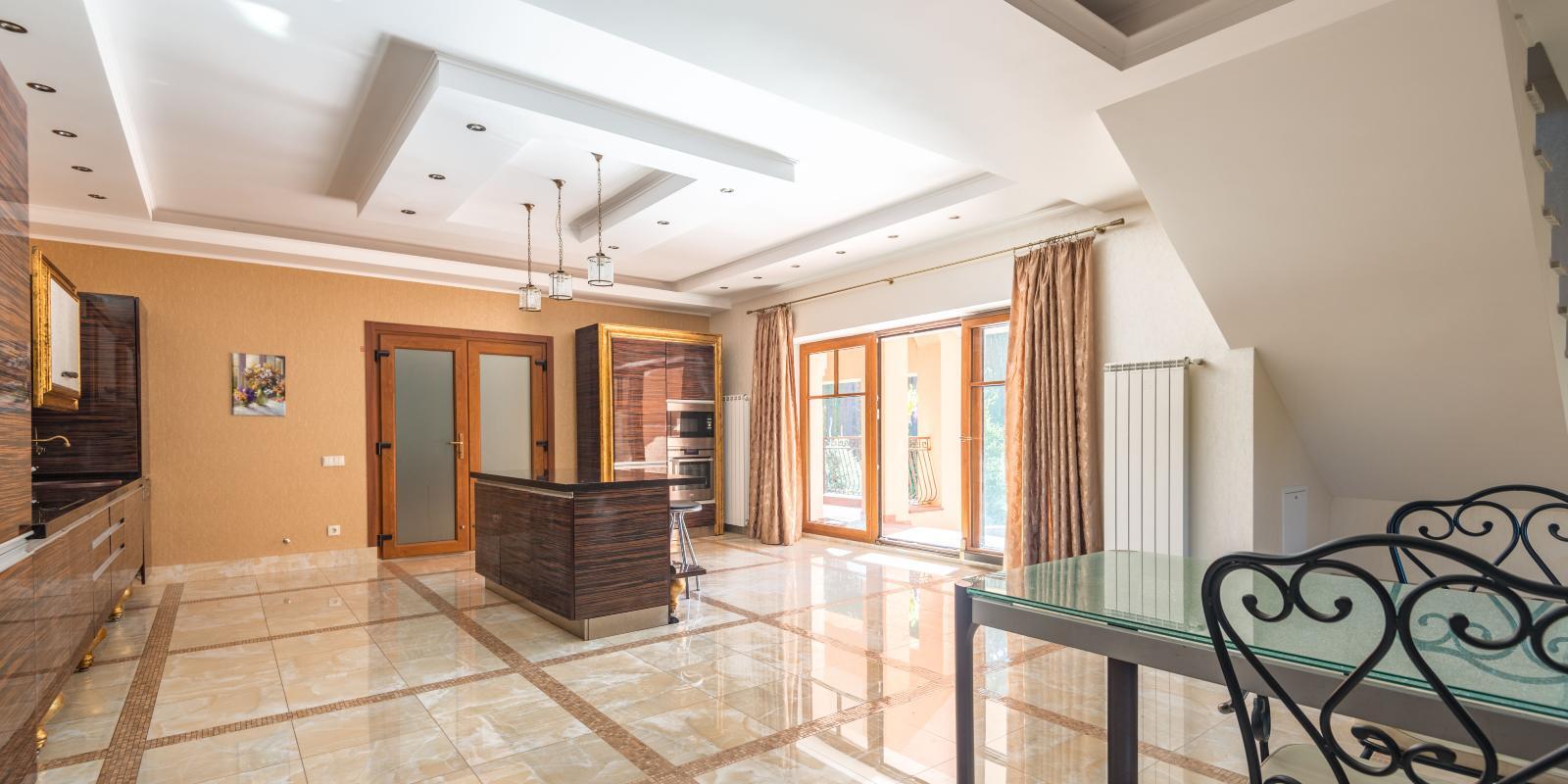 Which Tile & Grout Cleaning Method Is Right for Your Floor?